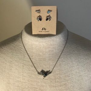 Noelle earring and necklace set
